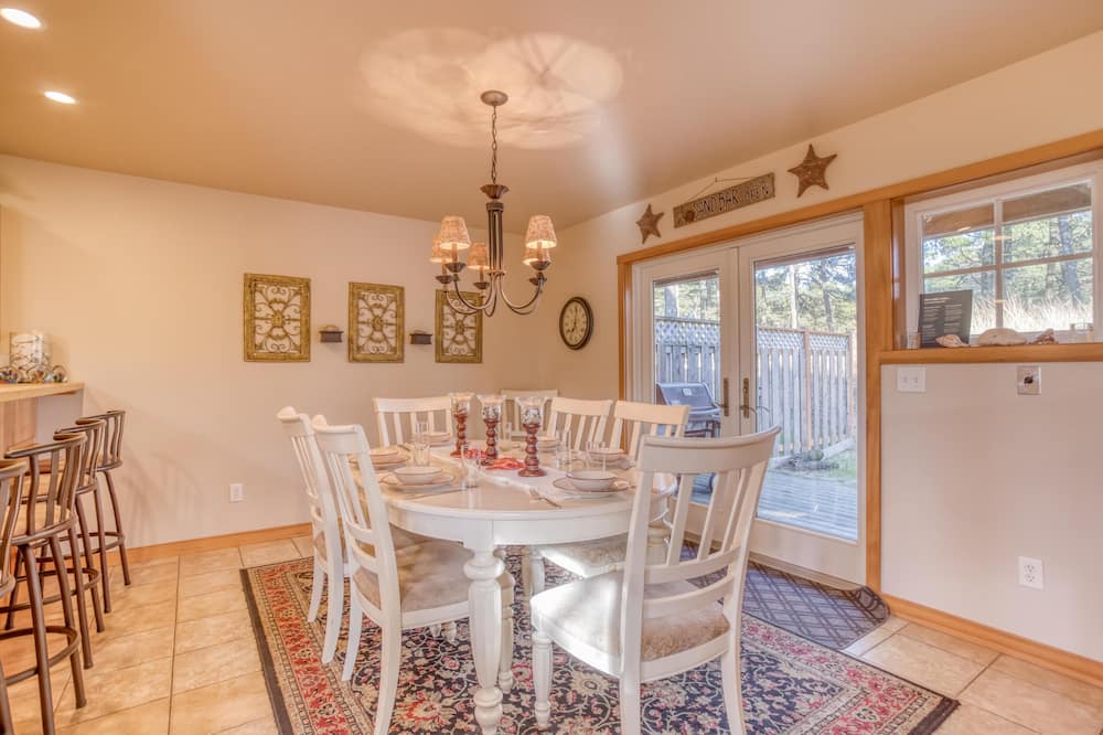 Photo of Kitchen in Shorepine Village