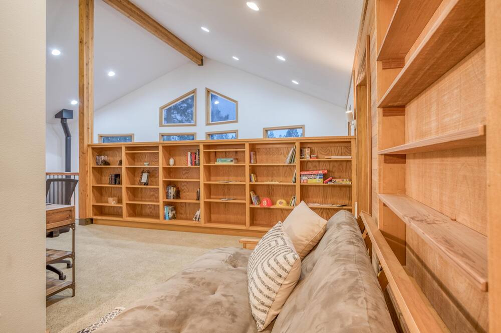 Photo of Livingroom in Westbrook Meadows