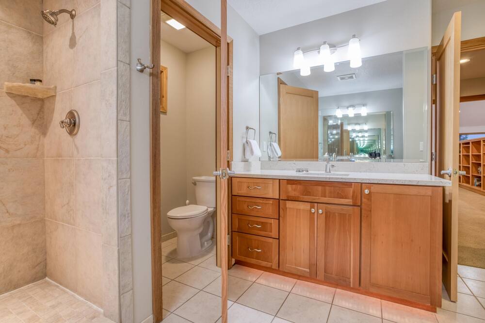 Photo of Bathroom in Westbrook Meadows