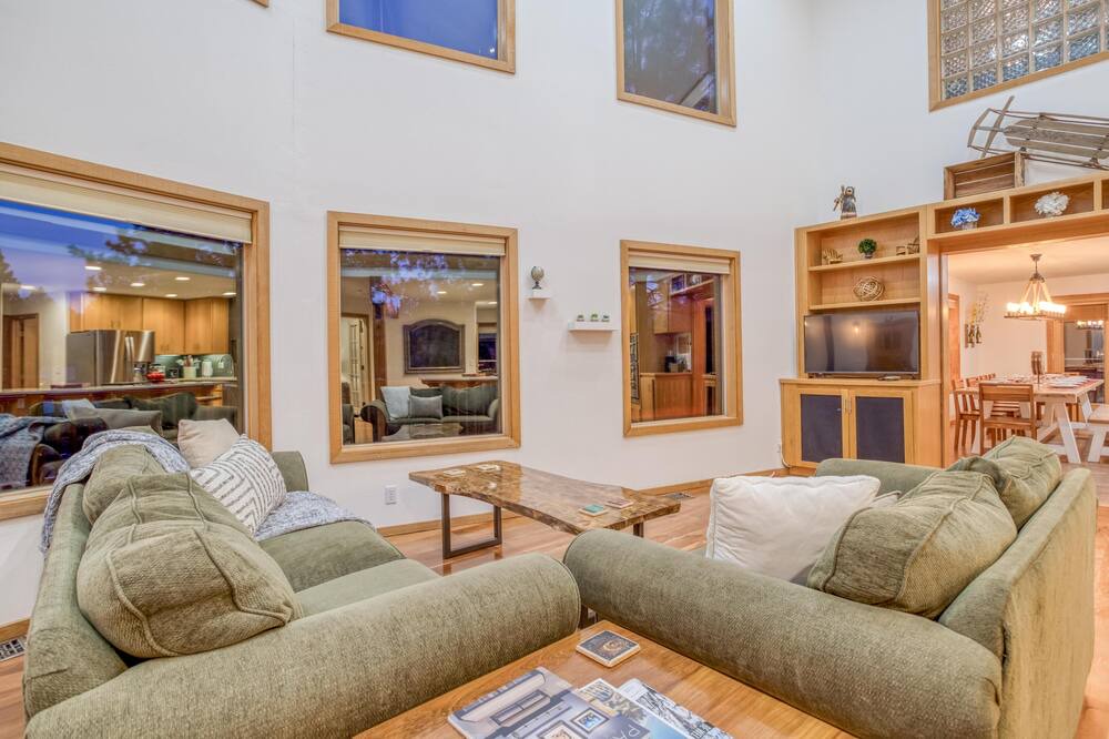 Photo of Livingroom in Westbrook Meadows