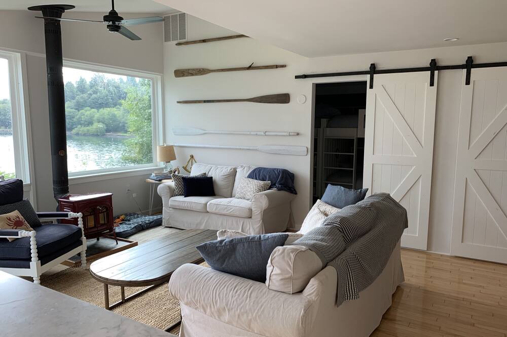 Photo of Livingroom in Vashon Island