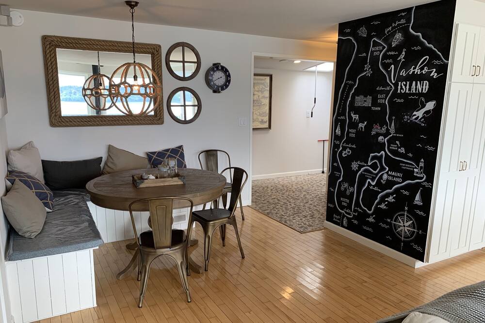 Photo of Livingroom in Vashon Island