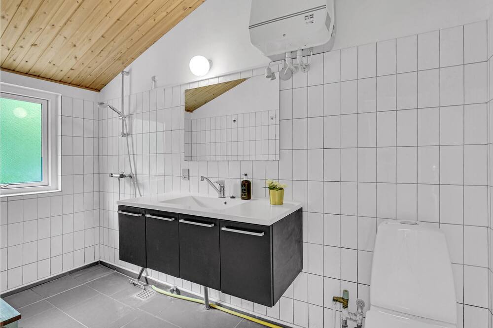 Photo of Bathroom in Rrvig
