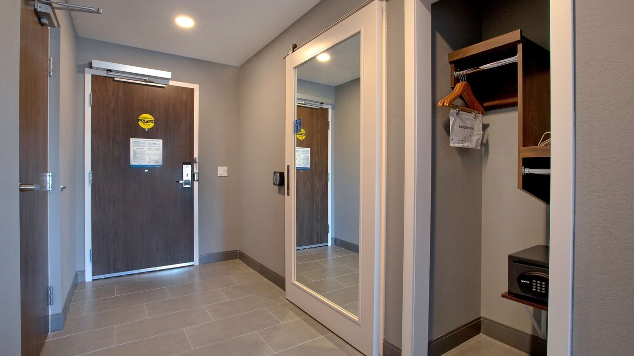 Photo of Bedroom in Ottawa Division