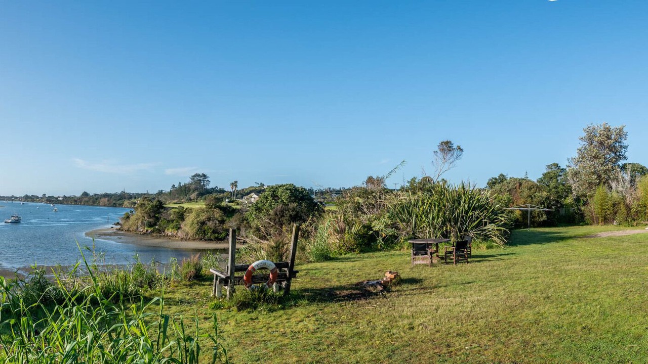 Photo of Outdoor in Pukenui