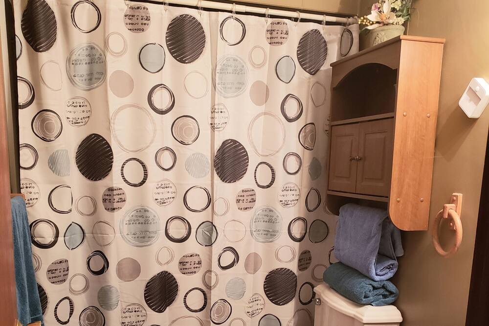 Photo of Bathroom in Port Austin