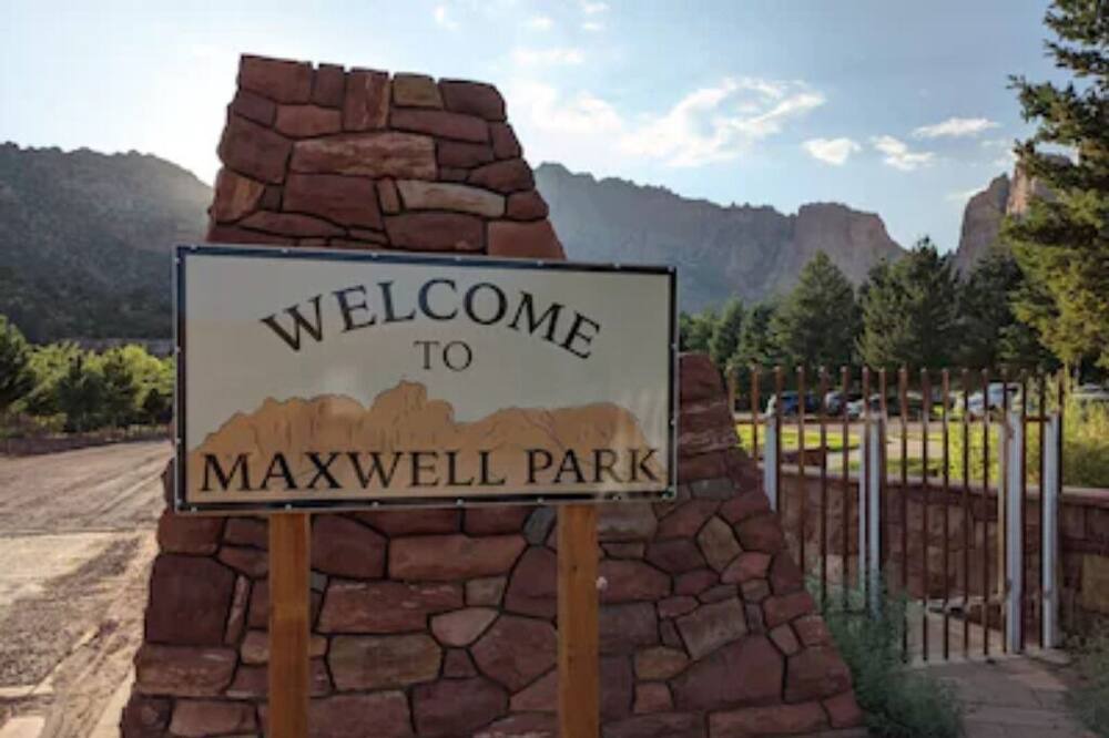 Photo of Others in Hildale