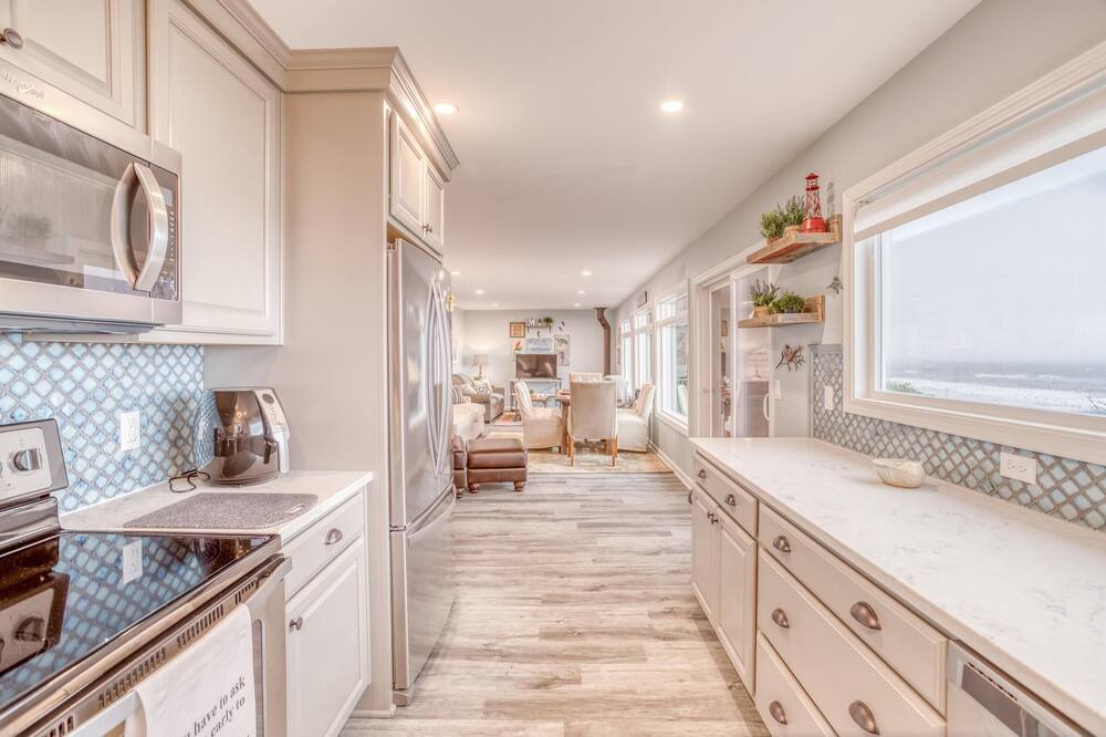 Photo of Kitchen in Seal Rock