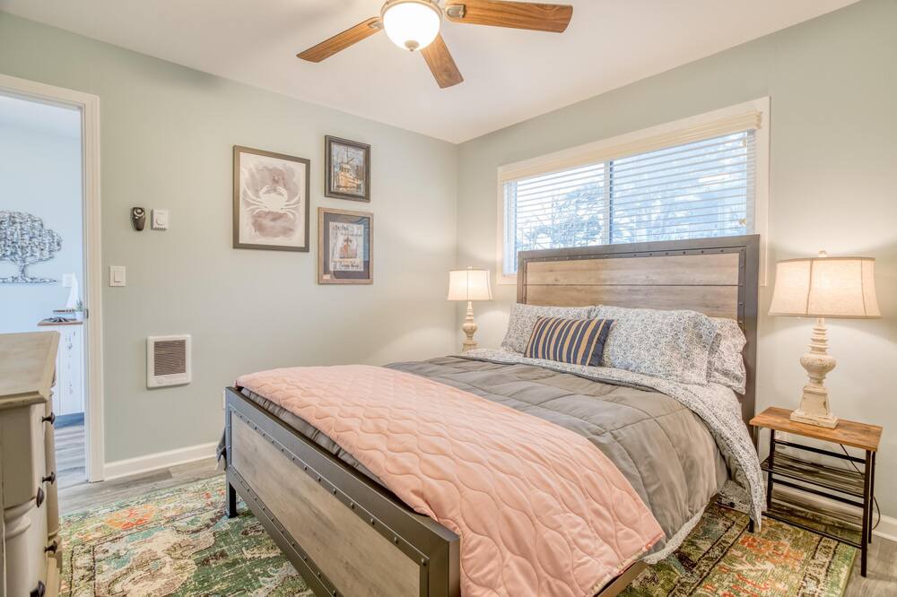 Photo of Bedroom in Seal Rock