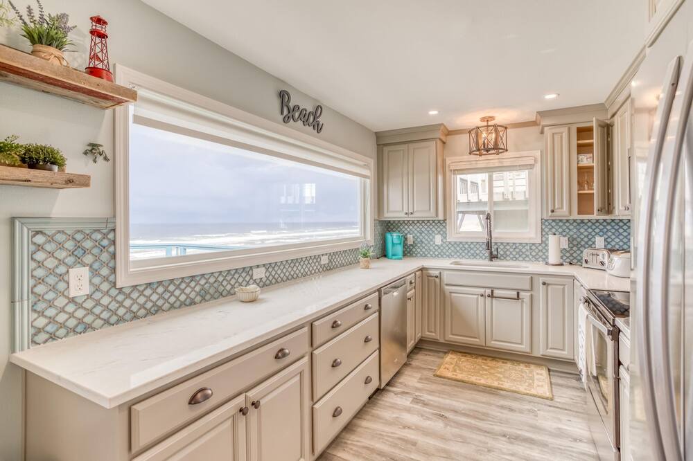 Photo of Kitchen in Seal Rock