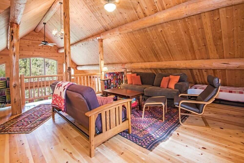 Photo of Livingroom in Three Rivers