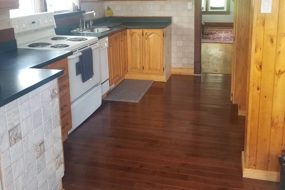 Photo of Kitchen in Cardinal