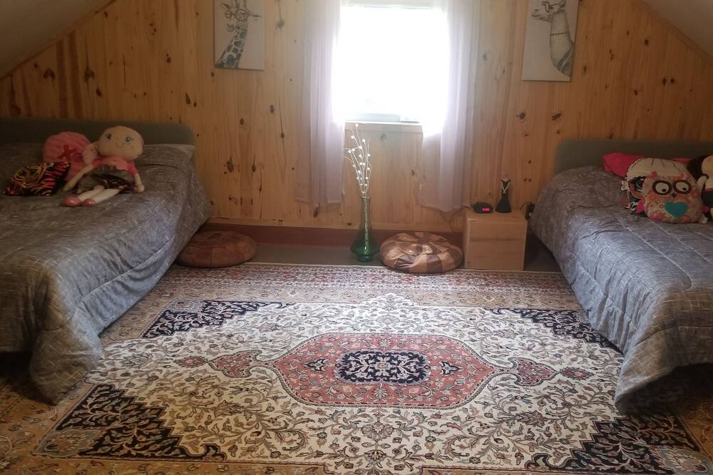 Photo of Bedroom in Cardinal