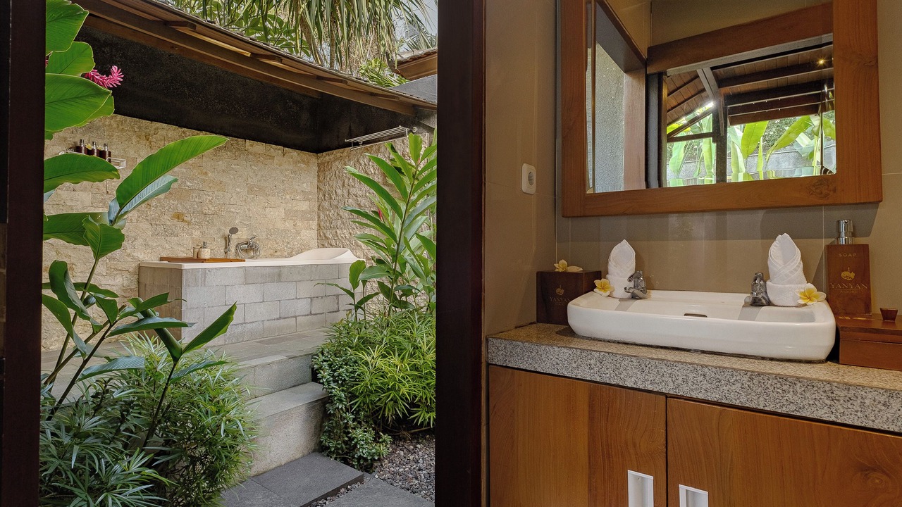 Photo of Bathroom in Batuan