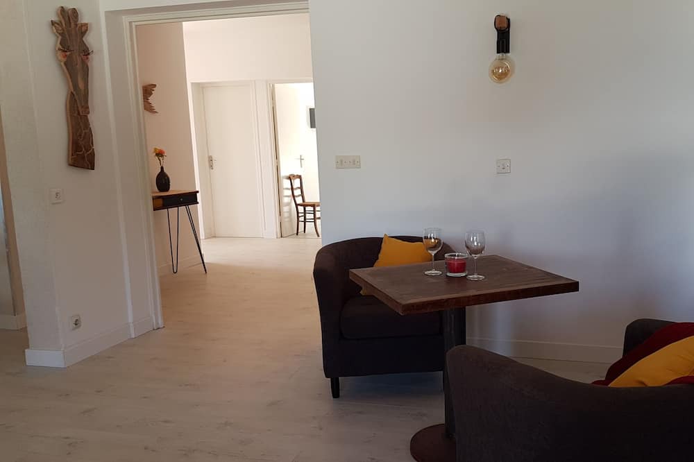 Photo of Livingroom in Saint-Jean-de-Fos
