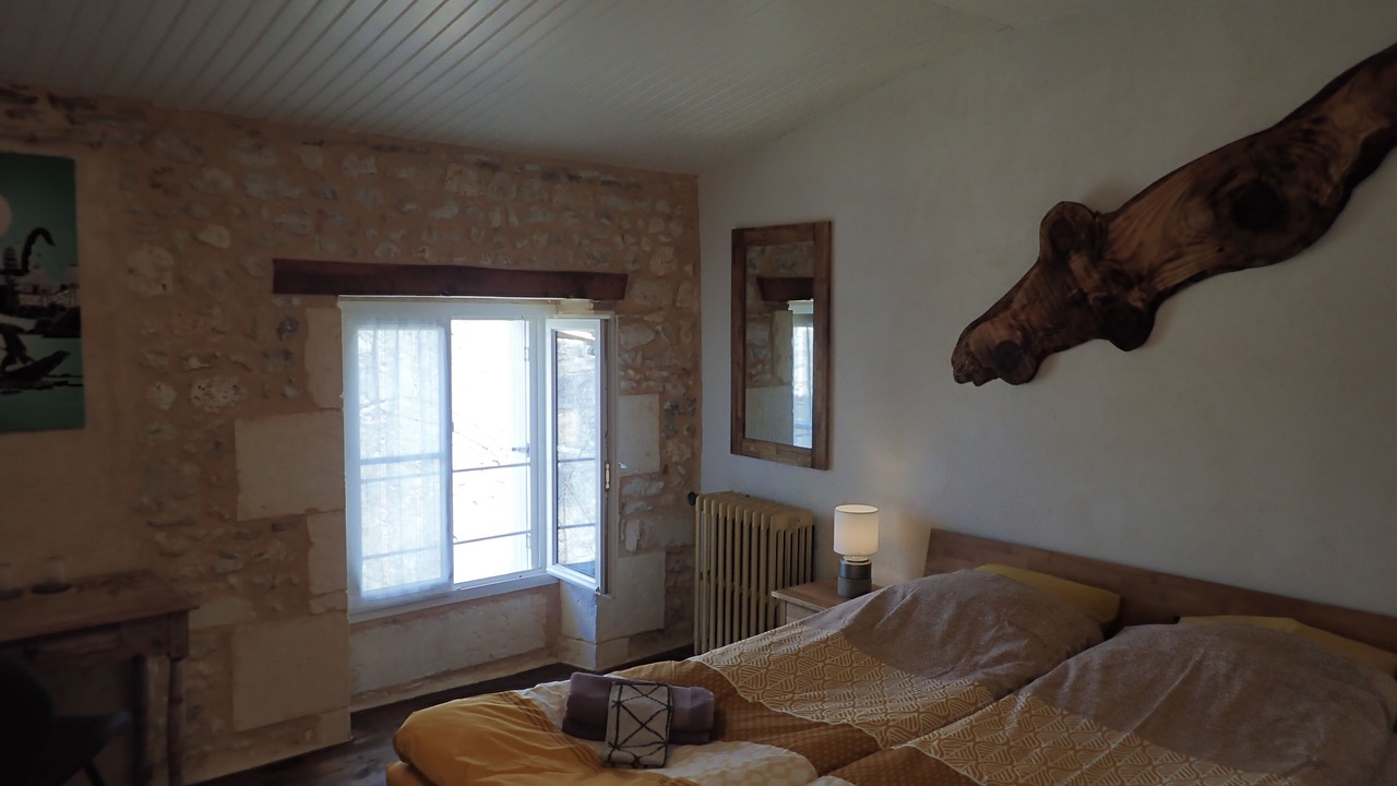 Photo of Bedroom in Mirambeau