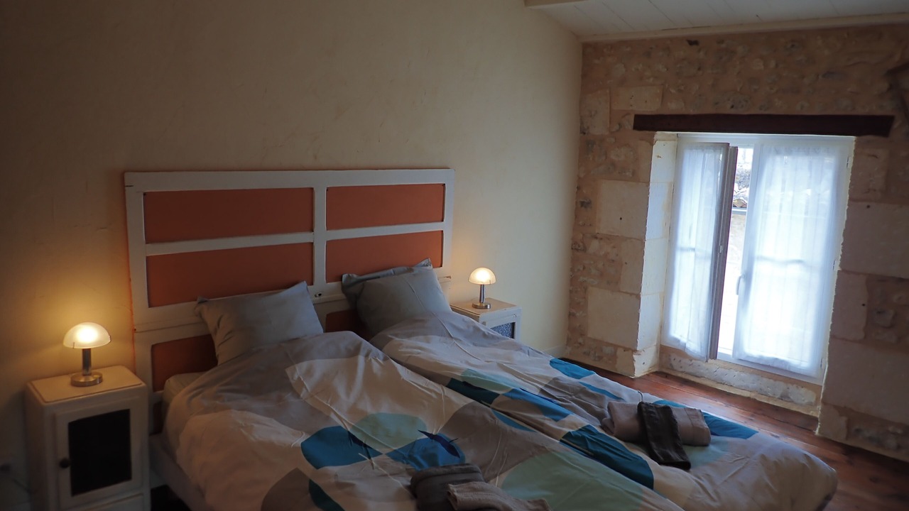Photo of Bedroom in Mirambeau