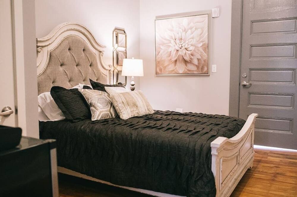 Photo of Bedroom in Lake City
