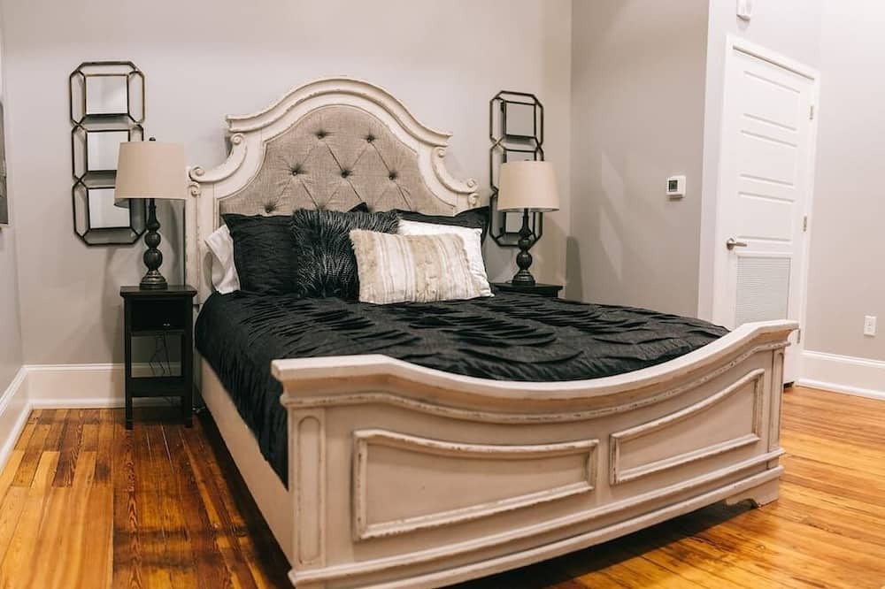 Photo of Bedroom in Lake City