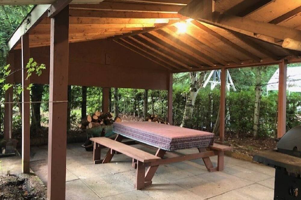 Photo of Patio Balcony in Wymbolwood Beach