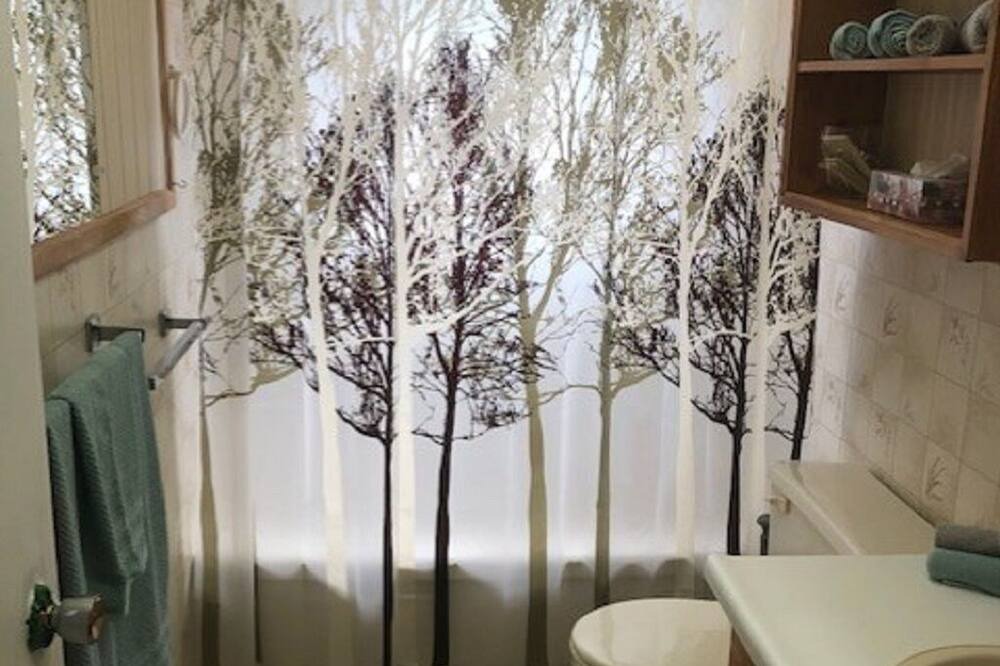 Photo of Bathroom in Wymbolwood Beach