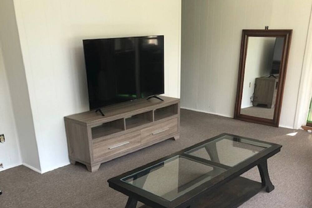 Photo of Livingroom in Wymbolwood Beach