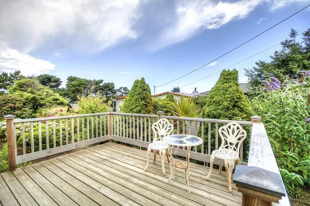 Photo of Patio Balcony in Bayshore