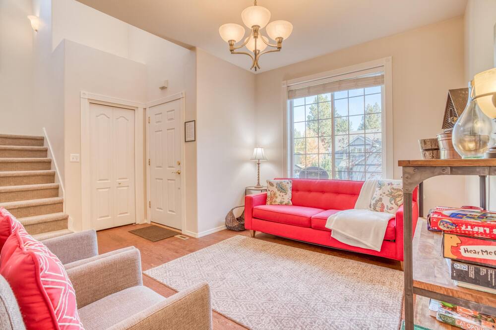 Photo of Livingroom in Westbrook Meadows