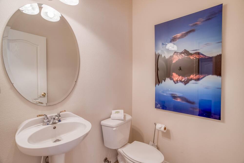 Photo of Bathroom in Westbrook Meadows