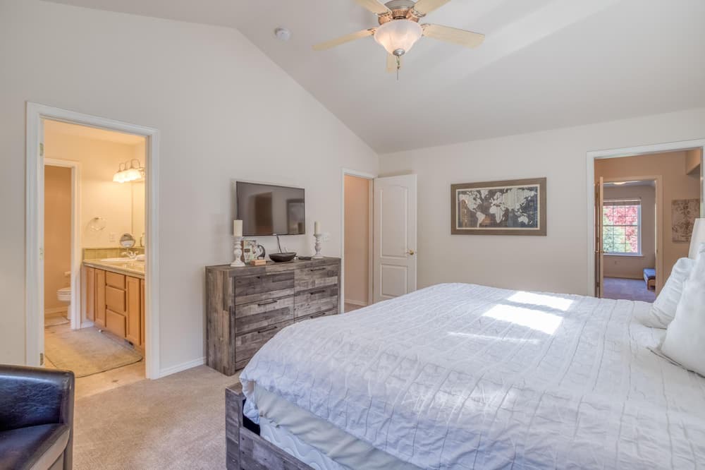 Photo of Bedroom in Westbrook Meadows