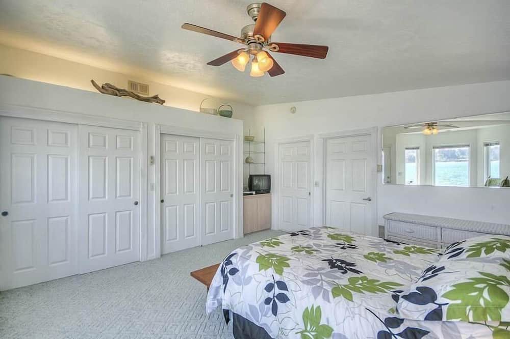 Photo of Bedroom in Bayshore