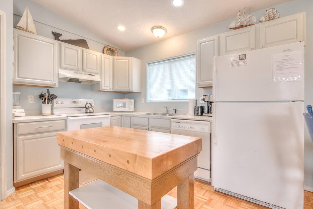 Photo of Kitchen in Bayshore