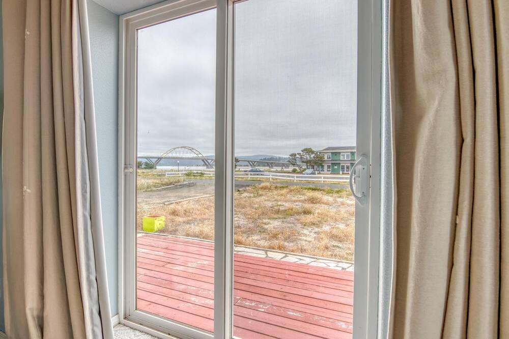 Photo of Bedroom in Bayshore