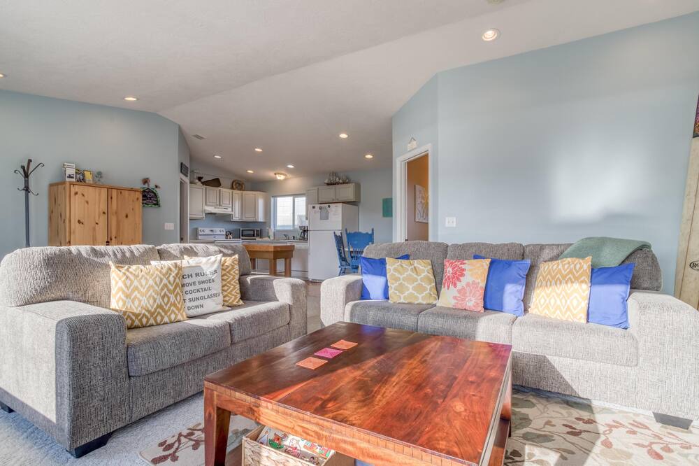 Photo of Livingroom in Bayshore
