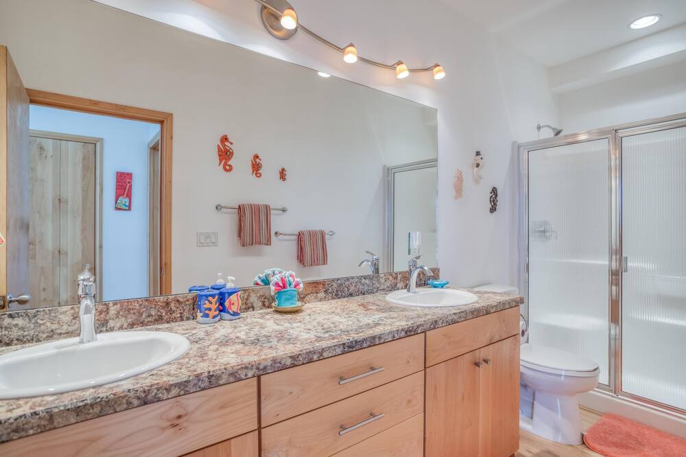 Photo of Bathroom in Lincoln City