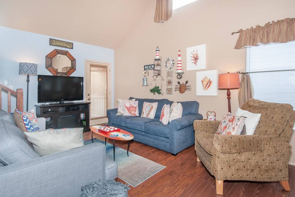 Photo of Livingroom in Roads End