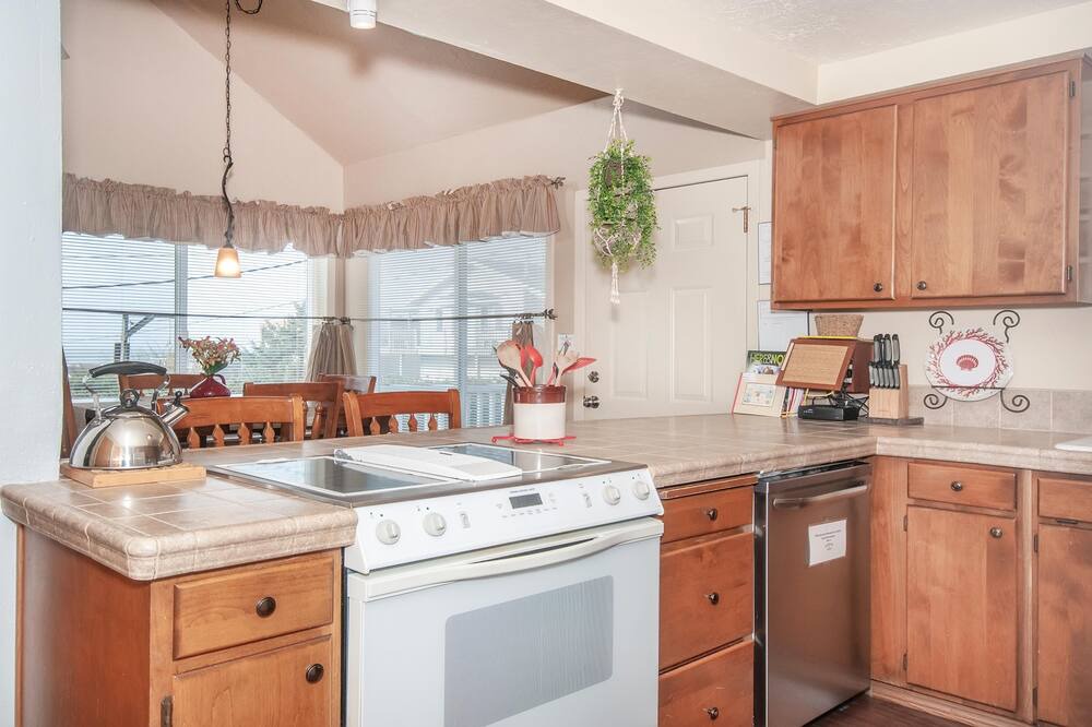 Photo of Kitchen in Roads End