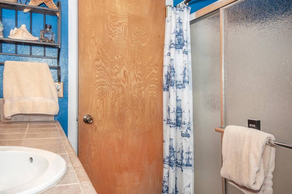Photo of Bathroom in Roads End