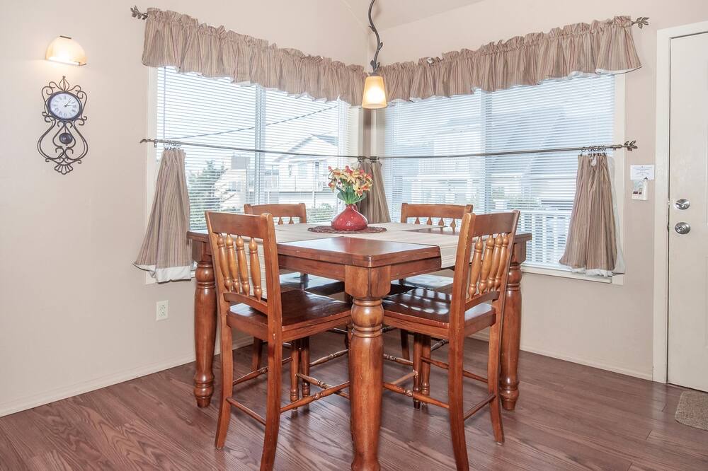 Photo of Kitchen in Roads End