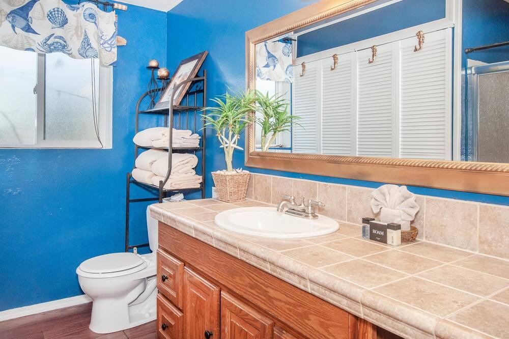 Photo of Bathroom in Roads End