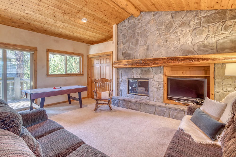 Photo of Livingroom in Deer Park