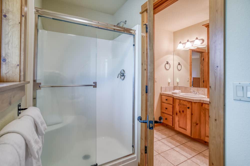 Photo of Bathroom in Deer Park