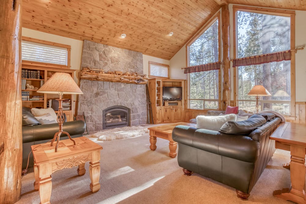 Photo of Livingroom in Deer Park