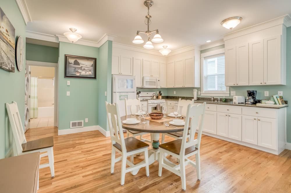 Photo of Kitchen in Lincoln Beach