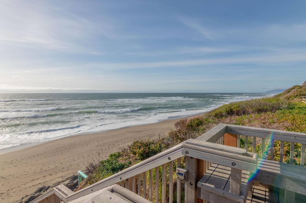 Photo of Others in Lincoln Beach