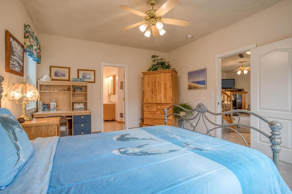 Photo of Bedroom in Lincoln Beach