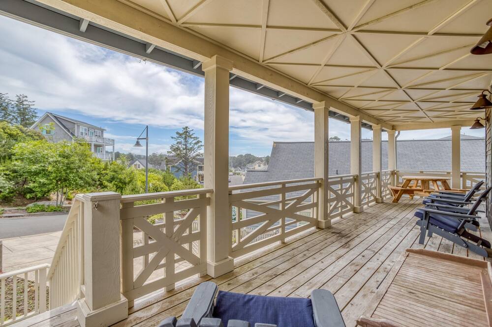 Photo of Patio Balcony in Olivia Beach