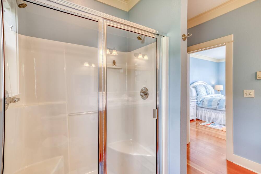 Photo of Bathroom in Olivia Beach
