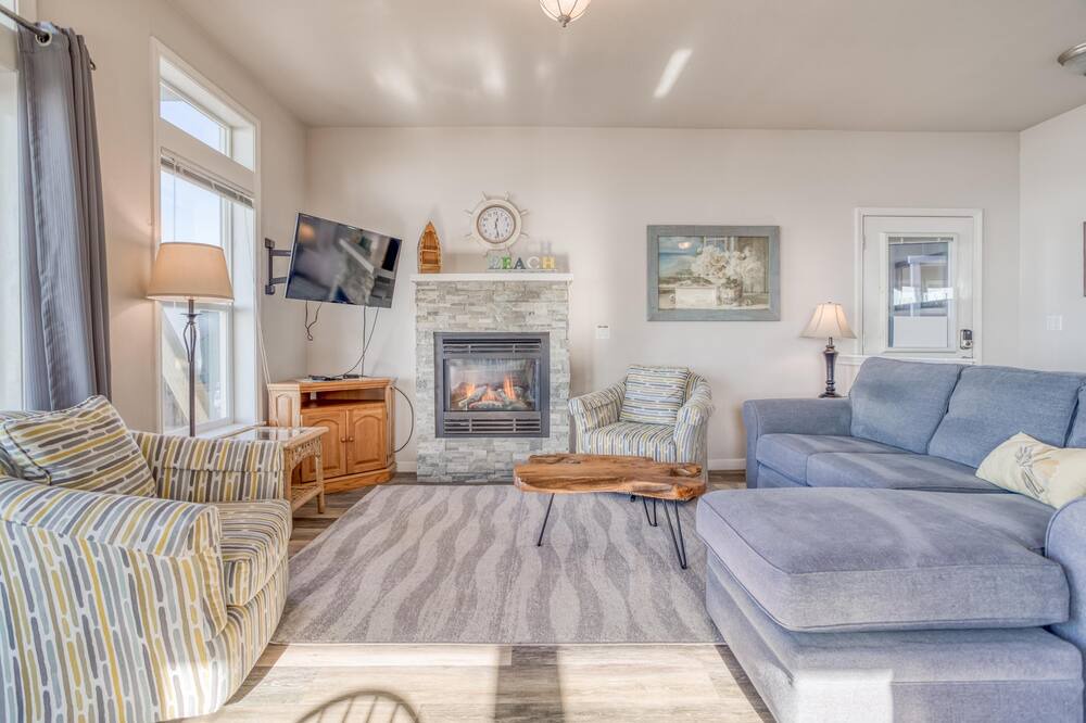 Photo of Livingroom in Lincoln Beach