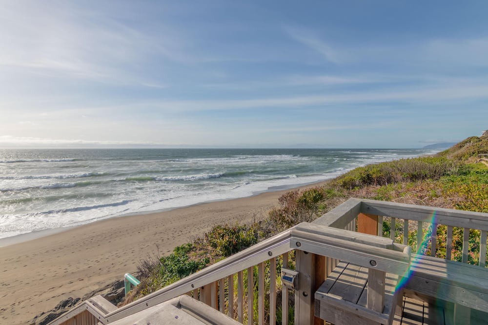 Photo of Others in Lincoln Beach